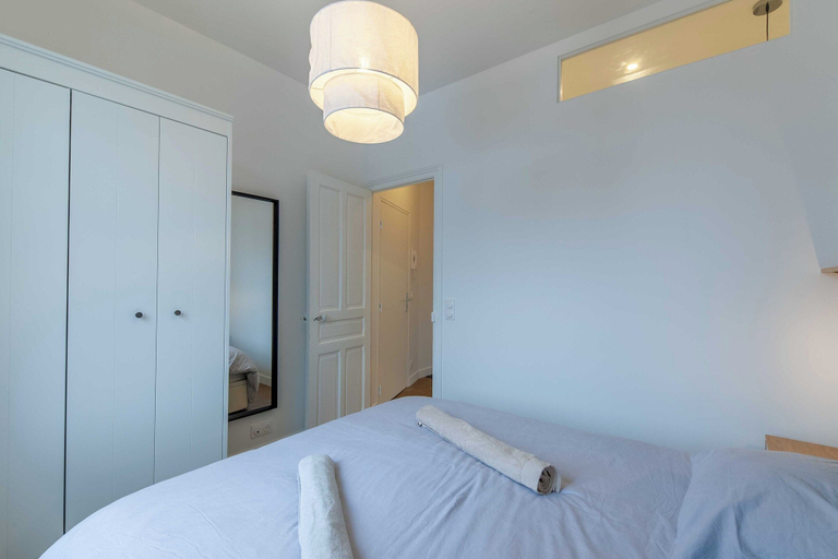 Bedroom 4, Apartment 4 People w/ Balcony 500m From the Beach, Calvados