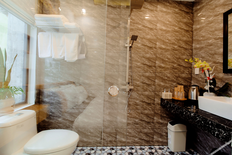 Bathroom 4, Hoian Royal Villa, Da Nang