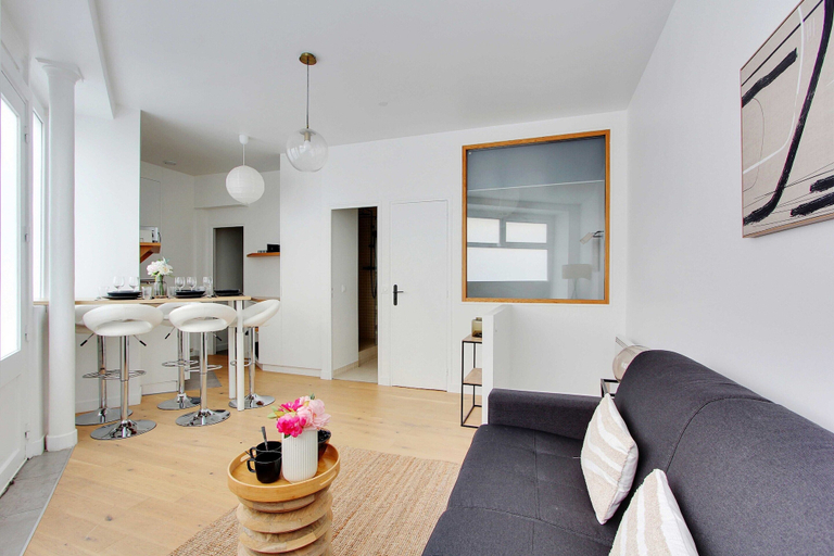 Others 4, Modern apartment for 4 people, Paris