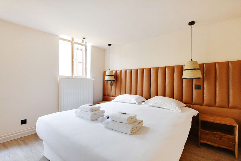Room 3, Amazing Duplex - 5br/10p - Montorgueil, Paris