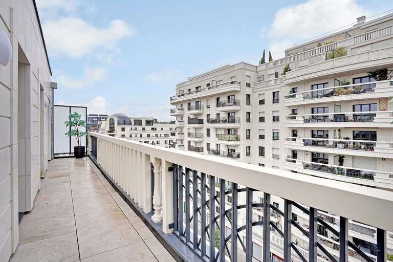 View from property 5, Duplex With Terrace in Levallois, Hauts-de-Seine