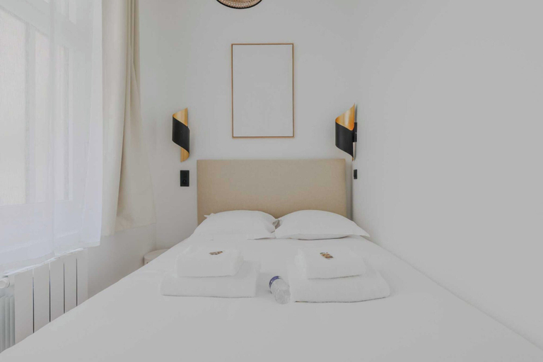 Bedroom 3, Elegant Apartment - 1bd/2p - Pantheon, Paris