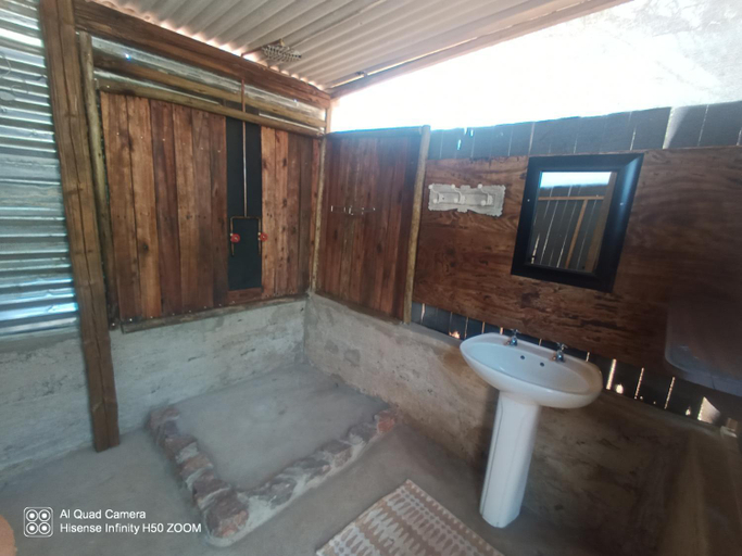 Bathroom 3, Ou Kraal Tented Lodge, Bojanala