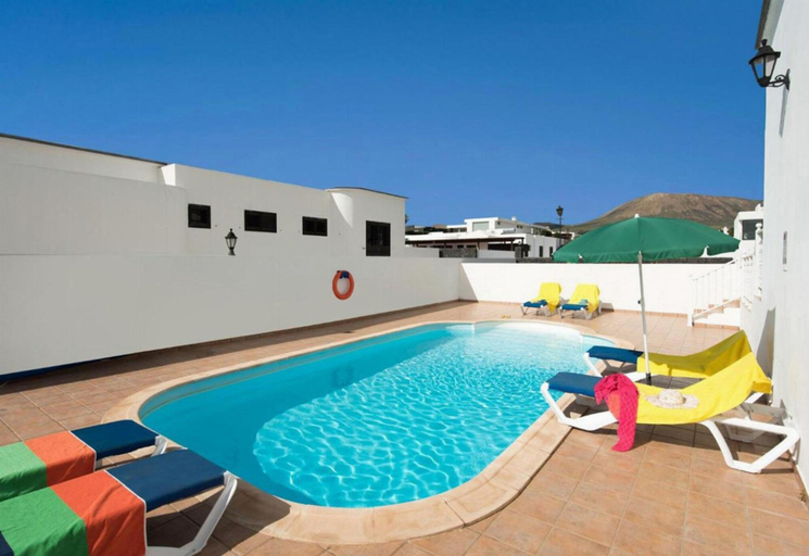 Room 2, Villa Diama With 3 Bedrooms and 2 Bathrooms, Las Palmas