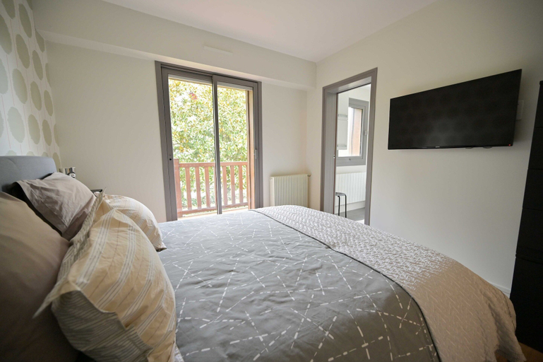 Room 5, Very Nice Apartment With Balcony - 4p/1br - 600m From the Beach, Calvados