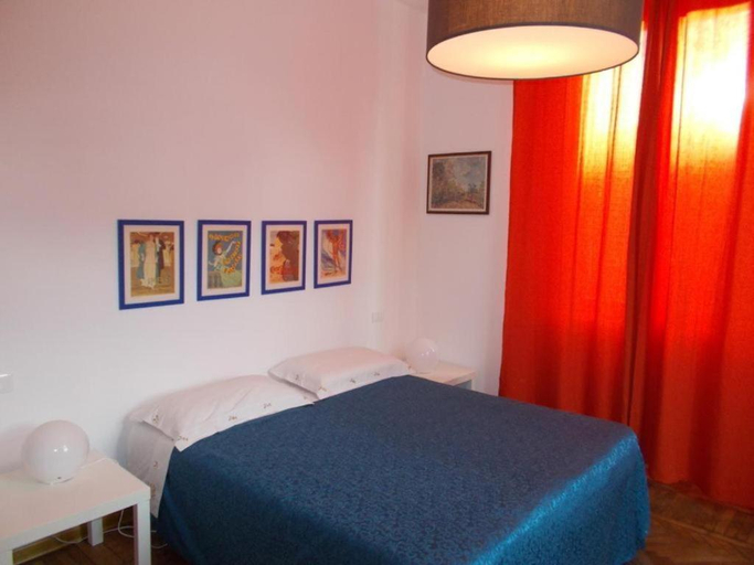 Others 2, B&B ROSSANA, Massa Carrara