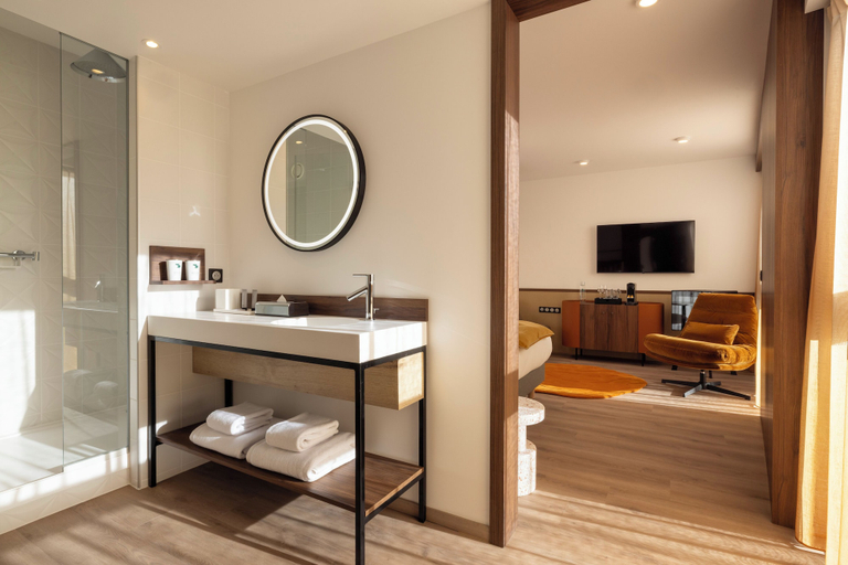 Bathroom 5, Hotel 56 - Bordeaux Centre Gare Saint Jean, Gironde