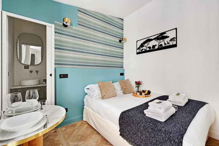 Bedroom 4, Cosy Apartment - Tour Eiffel / Champs de Mars 19B, Paris