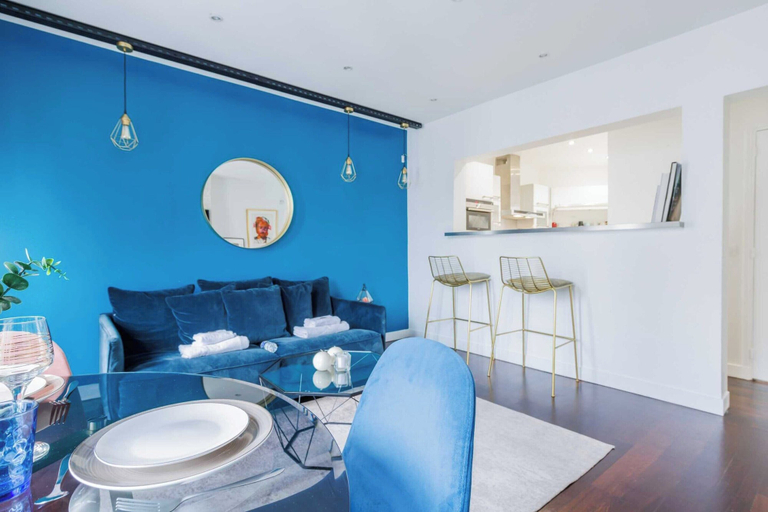 Dining 5, Apartment for 4 People in Saint-mande, Val-de-Marne