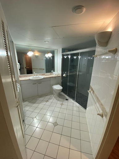 Bathroom 4, Il Palazzo Boutique Apartment Hotel, Cairns