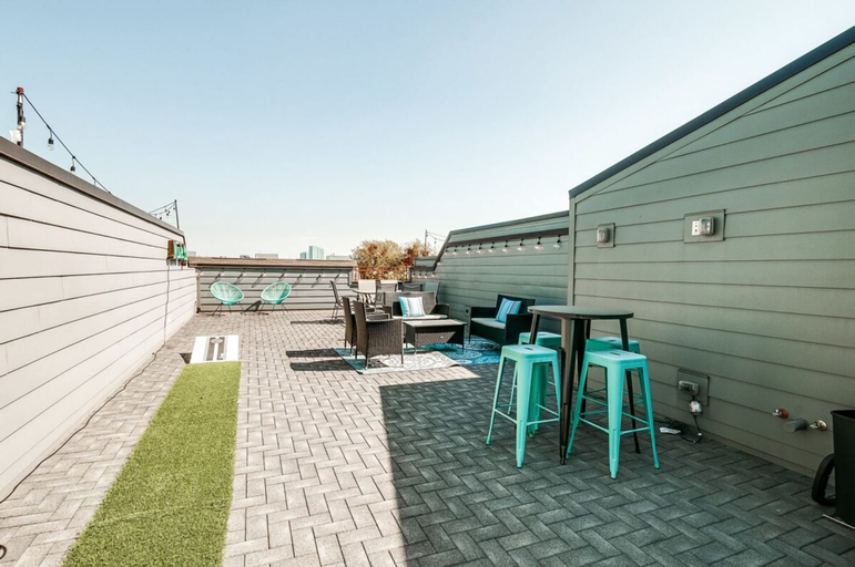 Room 4, Game Room and Skydeck - Book Today, Davidson