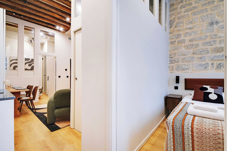 Room 2, Stunning Apartment 2br/6p - Rex - Grands Boulevards, Paris