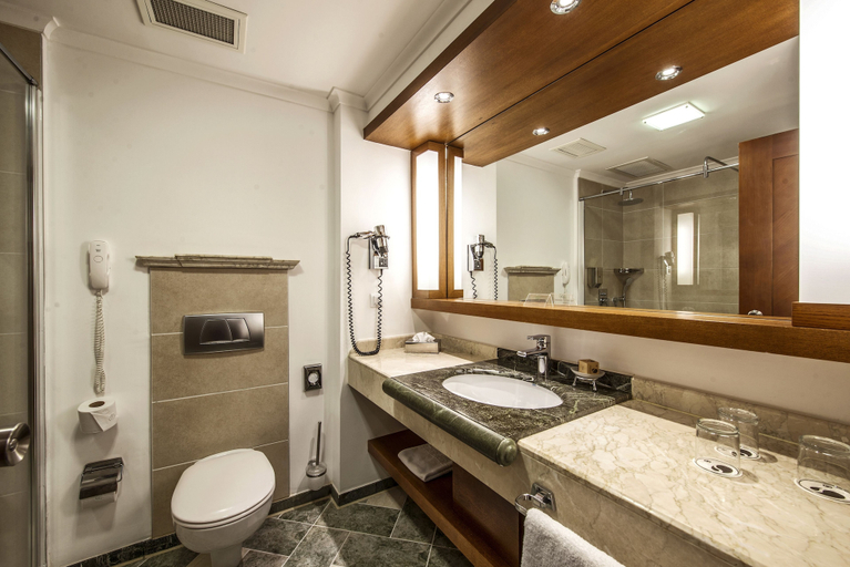 Bathroom 5, Robinson Nobilis, Serik