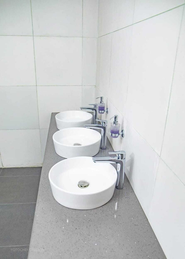 Bathroom 3, Jersey Apartments By Genesis, Obio/Akp