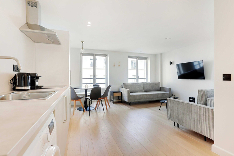 Dining, Cosy apartment in Sentier, Paris