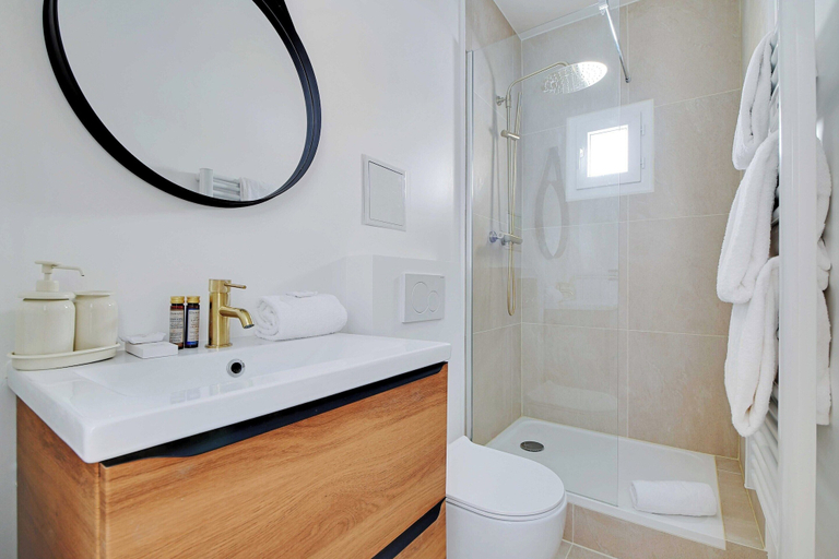 Bathroom 2, Cozy Studio - 2P - Invalides, Paris