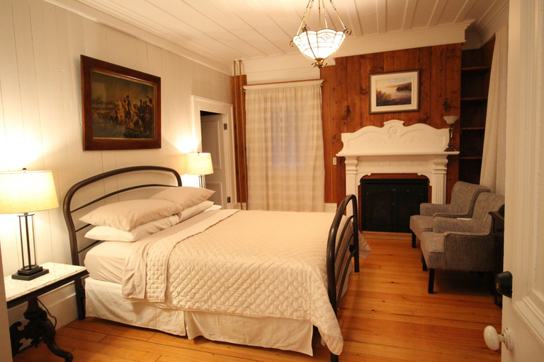 Bedroom 2, Auberge Comme au premier jour, Kamouraska