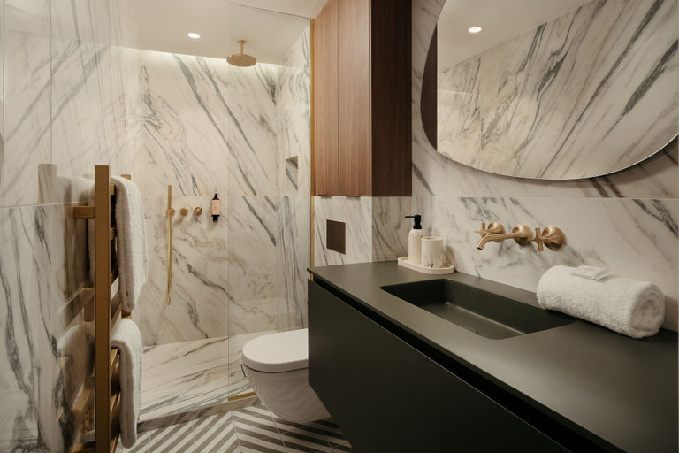 Bathroom, Leon Hotel-pigalle/suite-44, Paris