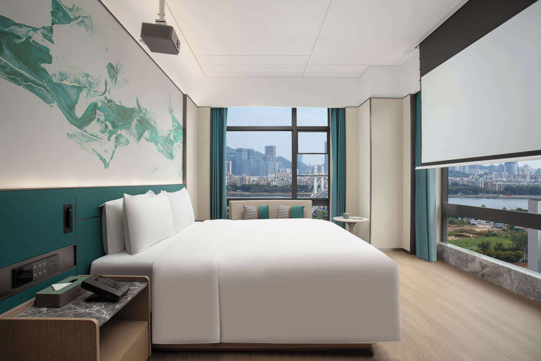 Bedroom 4, Wingate By Wyndham Zhuhai Gongbei Port, Zhuhai