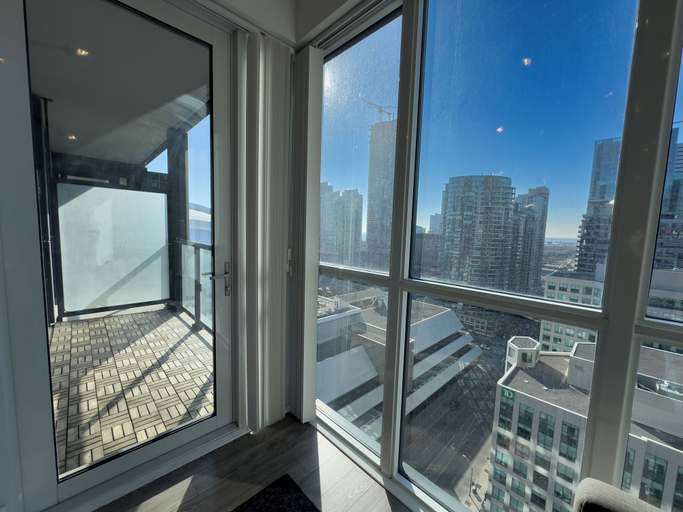 Others 5, Comfy Suites Rogers Centre Free Parking, Toronto