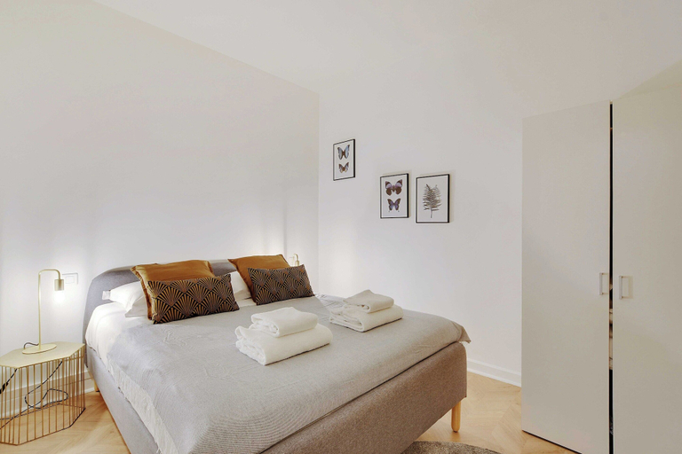 Bedroom 3, Welcoming Apartment - 2br/4p - Arc de Triomphe, Paris