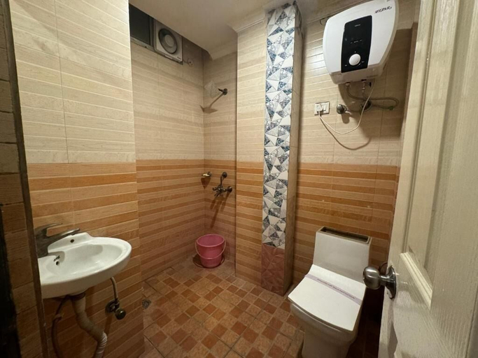 Bathroom, Shoba Residency, Delhi