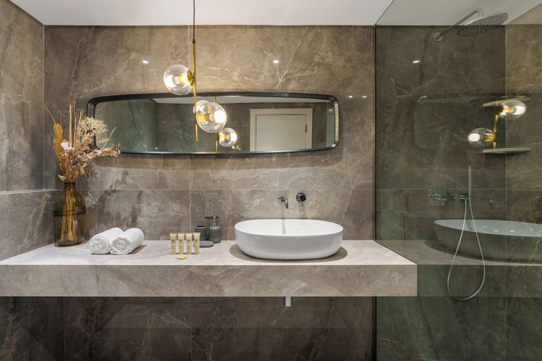 Bathroom 5, Maison Privee - Blissful Living w/ Dubai Marina Waterfront Views, Dubai