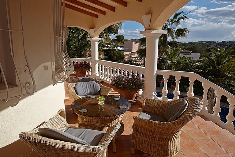 Outdoor dining 3, Luxury 5 Bed Mountain Views Heated Pool Games Room, Alicante