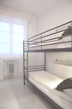 Others 3, Woohoo Hostal Madrid, Madrid