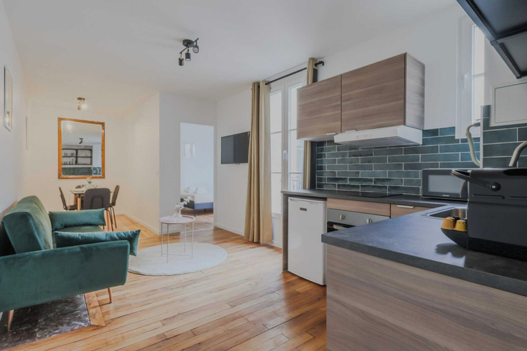 Private kitchen 2, Charming Apartment in Montparnasse, Paris