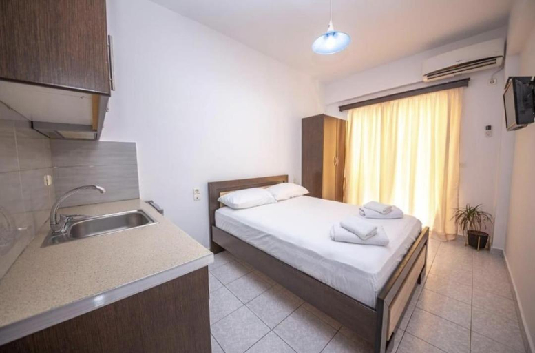 Bedroom 3, Rooms by Klajdi, Sarandës