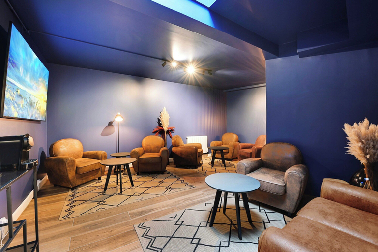 Living area 4, Charming Studio With Rooftop - 2P- Vanves/parc, Hauts-de-Seine