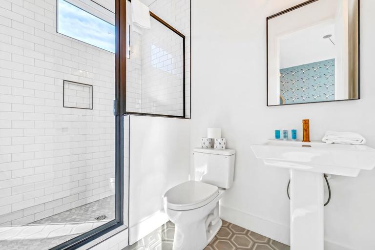 Room 5, Luxury Stay With Rooftop Views in Prime Location, Davidson