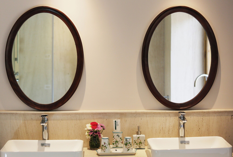 Bathroom 4, Ozen Resort, Dopshari