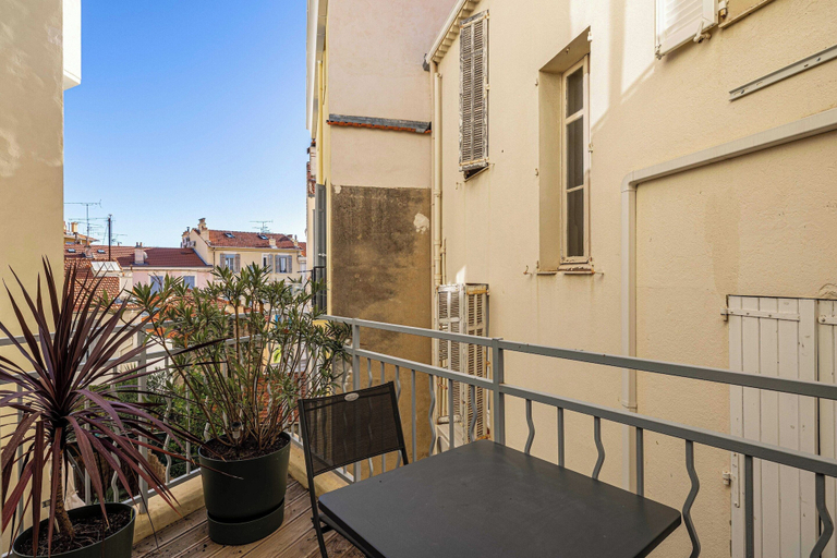 Others 5, Sublime Studio - Cannes Palais des Festivals - Balcony, Alpes-Maritimes