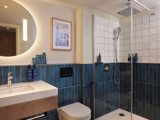 Bathroom 4, Radisson Blu Das Triest Hotel, Vienna, Wien