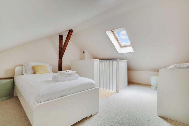 Room 3, Modern Apartment - 2br/6p - Beaugrenelle, Paris
