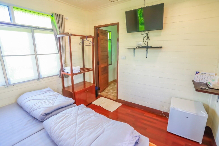 Bedroom 2, Suan Doctor, Phrao