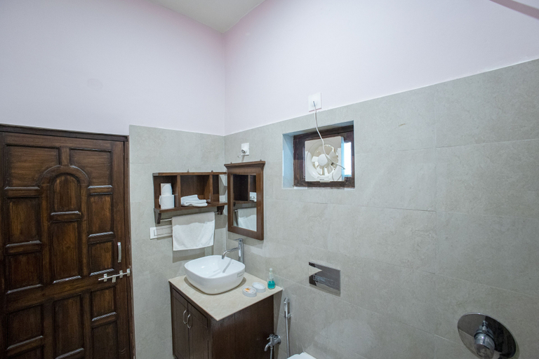 Bathroom 3, Pavilion Farmstay Udaipur, Udaipur