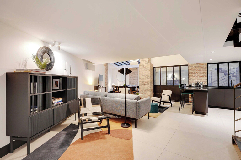 Living area 2, Spacious Loft - 4br/7p - Montmartre - Sacra-coeur, Paris