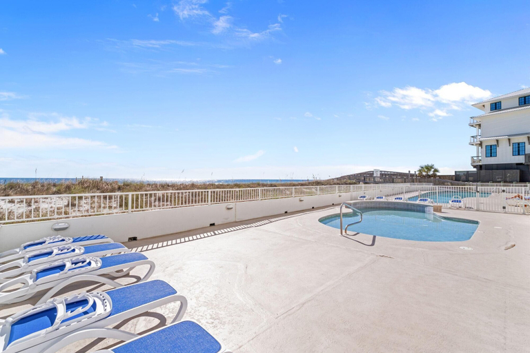 Sport & Beauty 2, Summerchase Penthouse 4, Baldwin