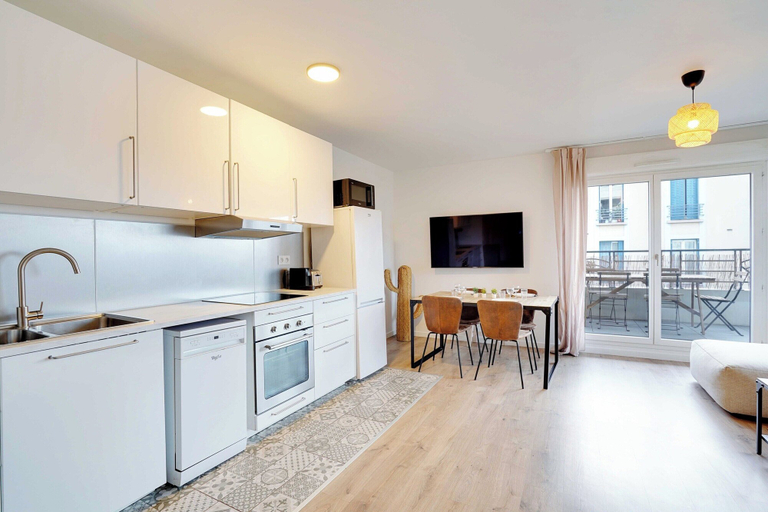 Private kitchen 5, Charming Apartment 3br/6p - Saint-ouen-sur-seine, Seine-Saint-Denis