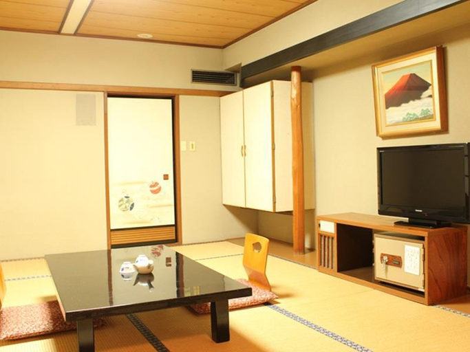 Others, Hotel Sekitei, Fuefuki