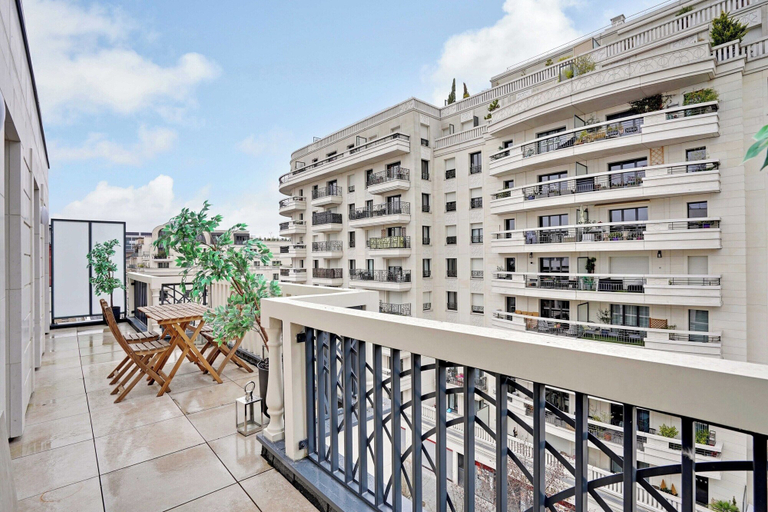 View from property 3, Duplex With Terrace in Levallois, Hauts-de-Seine