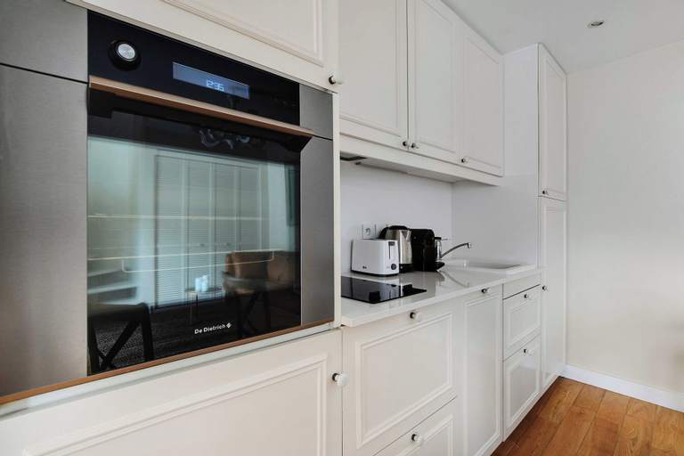 Private kitchen 5, Amazing Duplex - 1br/4p - Musee du Louvre, Paris