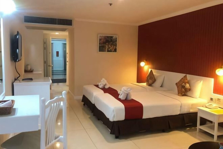 Bay Hotel Srinakarin, Muang Samut Prakan