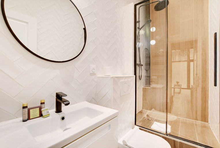 Bathroom 4, Welcoming apartment -2BR/8P- Bel-Air, Paris