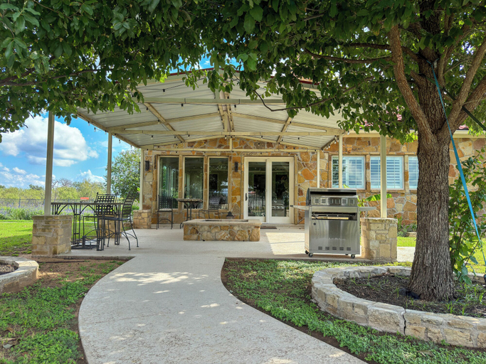 Exterior & Views 2, Bliss On The River, Llano