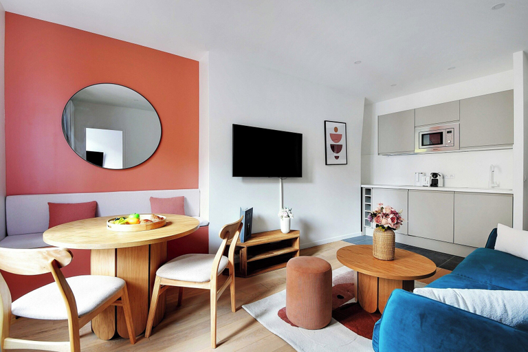 Dining 5, Peaceful Apartment - 1br/4p - Sacre Coeur, Paris