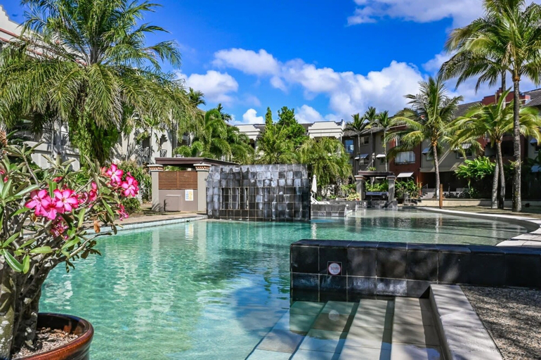 Room 4, Coral Luxe Resort - 9 Pools Gym BBQ, Cairns